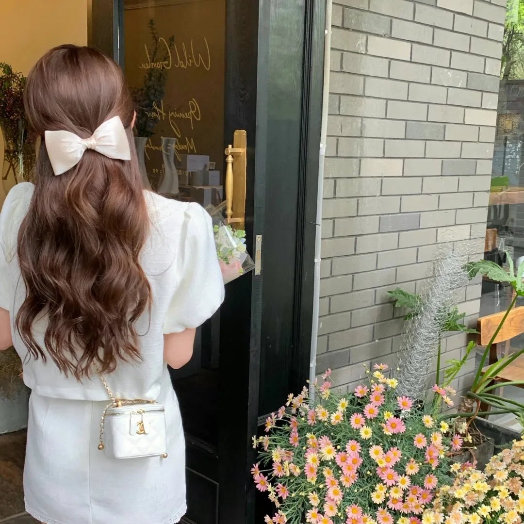 离婚后，夫人是首富千金